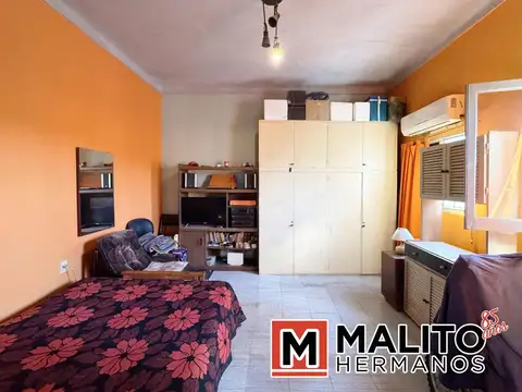 VENTA - PH 2 AMBIENTES EN GRAL. MITRE