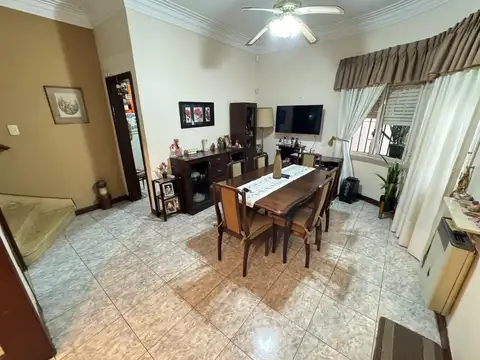 Depto Tipo Casa en Venta en Lanus Oeste, USD 118.000