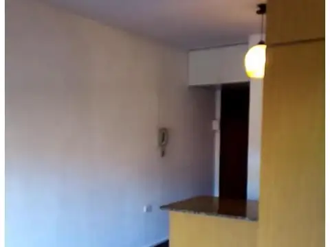 Estomba 2100 MONOAMBIENTE CON BALCON