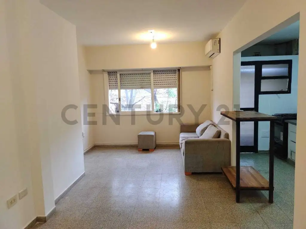 68 y 17 1000, Piso 1