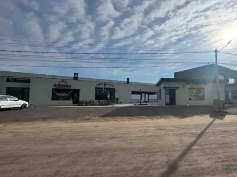 Local comercial en alquiler - Pilar