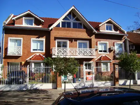 Casa en Alquiler en Martínez Vías / Santa Fe, Martínez