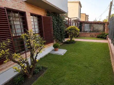 Depto Tipo Casa en Venta de 3 dormitorios