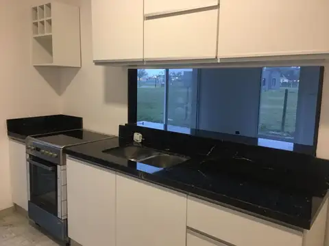 Venta y Alquiler de Casa en Barrio Cerrado San Ramon, Pilar del Este -