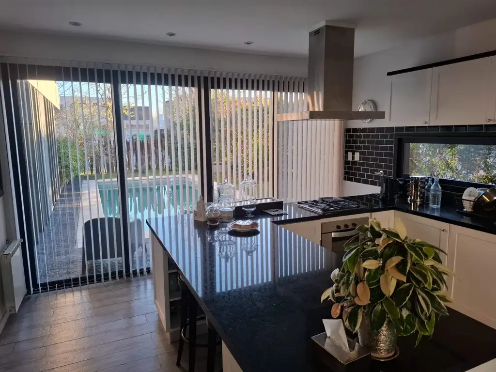 Casa en Las Acacias Hudson