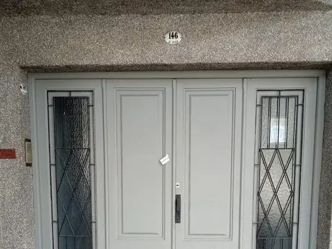 EXCELENTE PISO UNICO BALCON CORRIDO GARAGE PATIO Y TERRAZA PROPIA SIN EXPENSAS