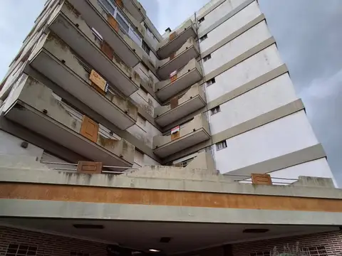 145 y avenida 3 , Piso 8