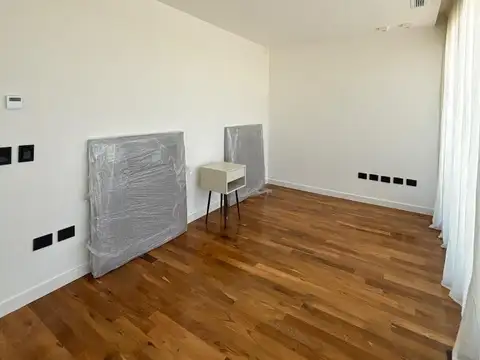 AL POLO Casa a estrenar 4 plantas - Greenville Polo & Resort