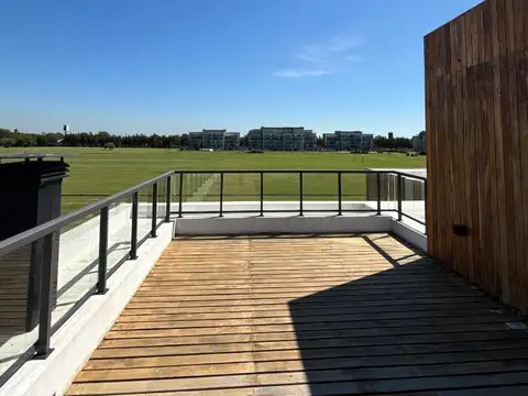 Casa 5 ambientes con 5 baños