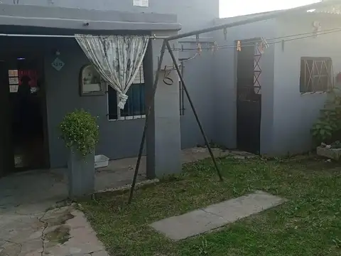 Casa 4 ambientes con 1 baño