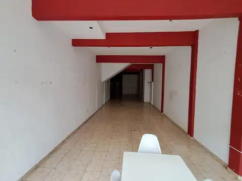 Local en Alquiler Via Pública