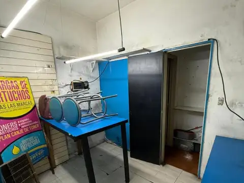 LOCAL COMERCIAL 3 X 7 CON 1 BAÑO