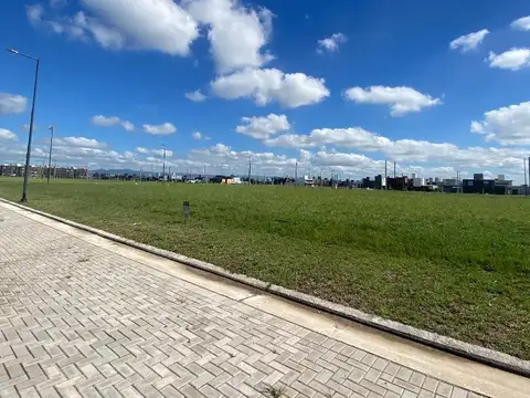 LOTE RESIDENCIAL VENTA 259m2 ABRAS MANANTIALES