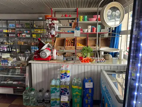 Local en Venta 61 años