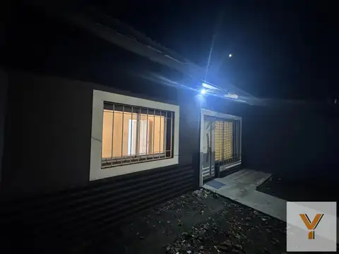 Casa 3 ambientes con 1 baño