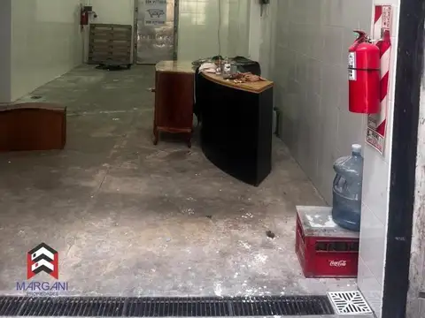 Galpon 130m2 c/ Trifasica (a mts Av. Crovara) IDEAL DEPOSITO