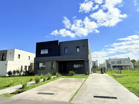 Casa en Venta al Noreste
