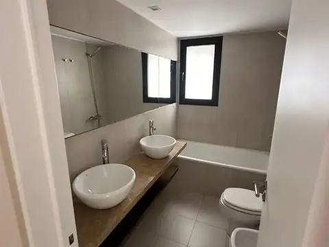 Departamento en Alquiler con 1 cocheras