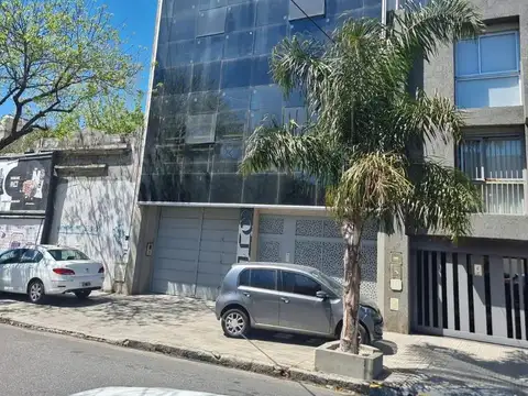 Oficina en Venta con 4 cocheras