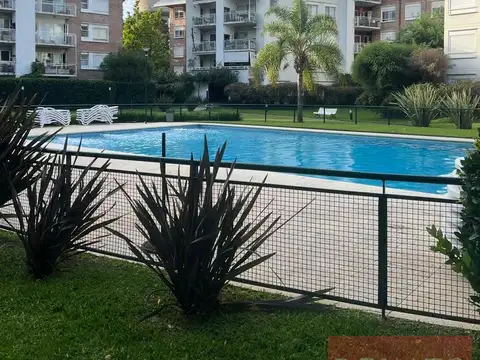 DEPARTAMENTO DE 3 AMBIENTES CON COCHERA FIJA - TALAR DE MARTINEZ