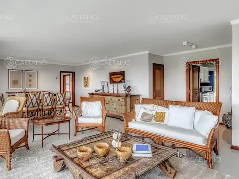 Departamento 5 ambientes con 5 baños