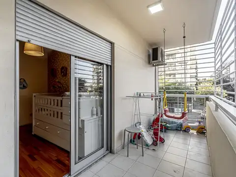 Av Doctor Ricardo Balbin 2500