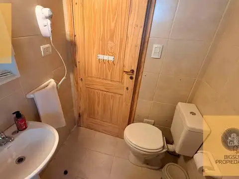 Casa en Alquiler con 1 cochera