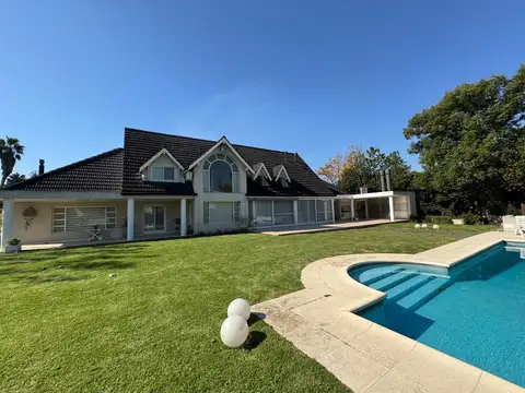 CASA EN VENTA EN SAN DIEGO 6 AMBIENTES