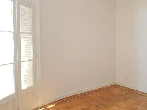 Departamento en Alquiler 106 años