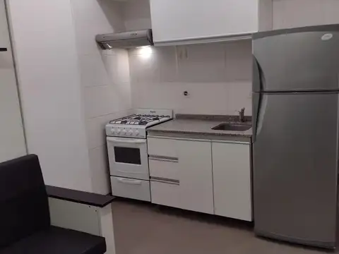 Venta departamento monoambiente amueblado en Lomas de Zamora