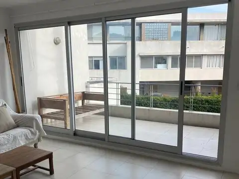 Departamento 4 ambientes con 3 baños