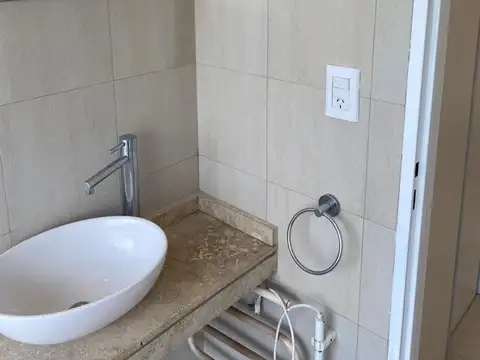 Av. Bulevard Del Mirador 200, Piso 1