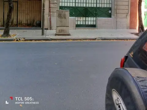 EXCELENTE  Local 70 M2 , deposito, entre piso , baño