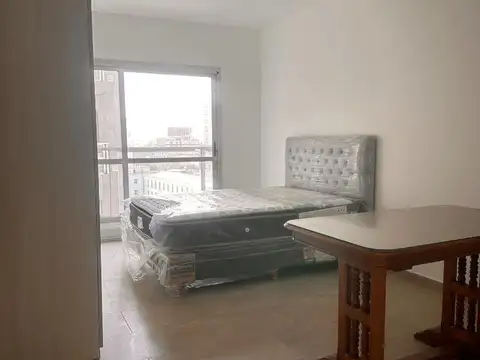 Departamento en Alquiler en Avellaneda, $ 650.000