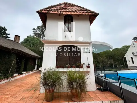 Casa 5 ambientes con 4 baños