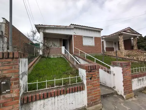 CASA 2 DORM 2 BAÑOS MINA CLAVERO APTA CREDITO