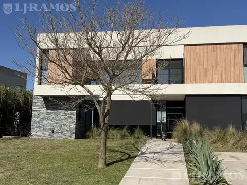 Casa en  venta en Puertos / Escobar