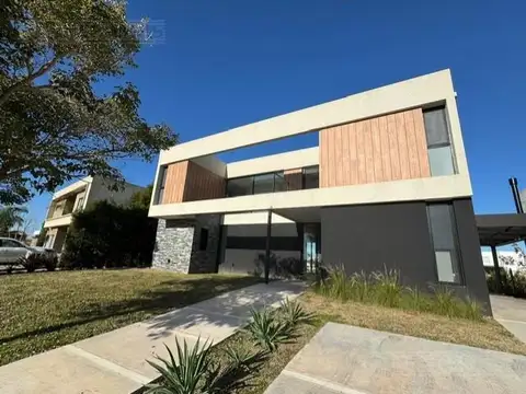 Casa en  venta en Puertos / Escobar