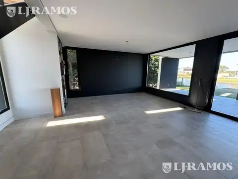 Casa en  venta en Puertos / Escobar