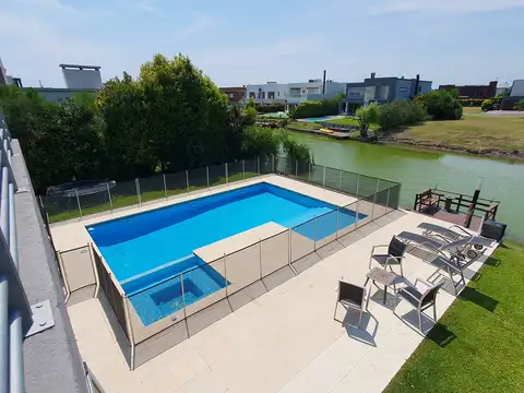 Casa en Venta en Nuevo Quilmes, USD 1.400.000