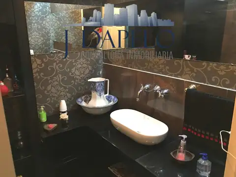 Casa 5 ambientes con 4 baños