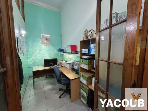 Edificio Comercial en venta - 4 Ambientes 3 Baños - La Plata