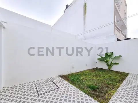 41 e/ 24 y 25 1400, Piso 0