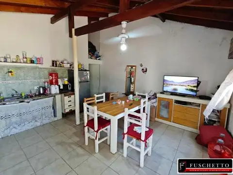 Casa en venta 3 ambientes Gonzalez Catán