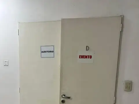 Oficina en Alquiler en Pilar, $ 800.000