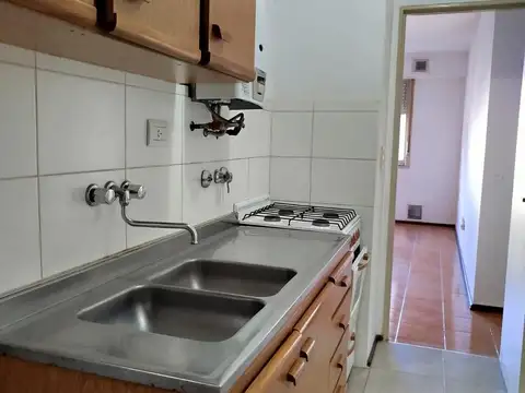 Departamento 3 ambientes con 1 baño