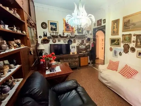 Venta casa 5 dormitorios garage Brazo Oriental