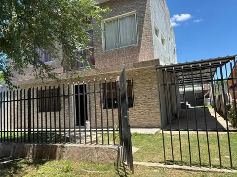 VENTA CASA + DPTO c/PILETA 4 DOR COSQUÍN - CÓRDOBA