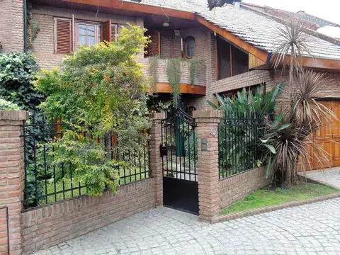 Casa en Venta en Haedo, USD 390.000