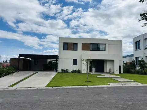 Casa en Venta 2 años